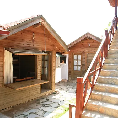 Homestay Halise *